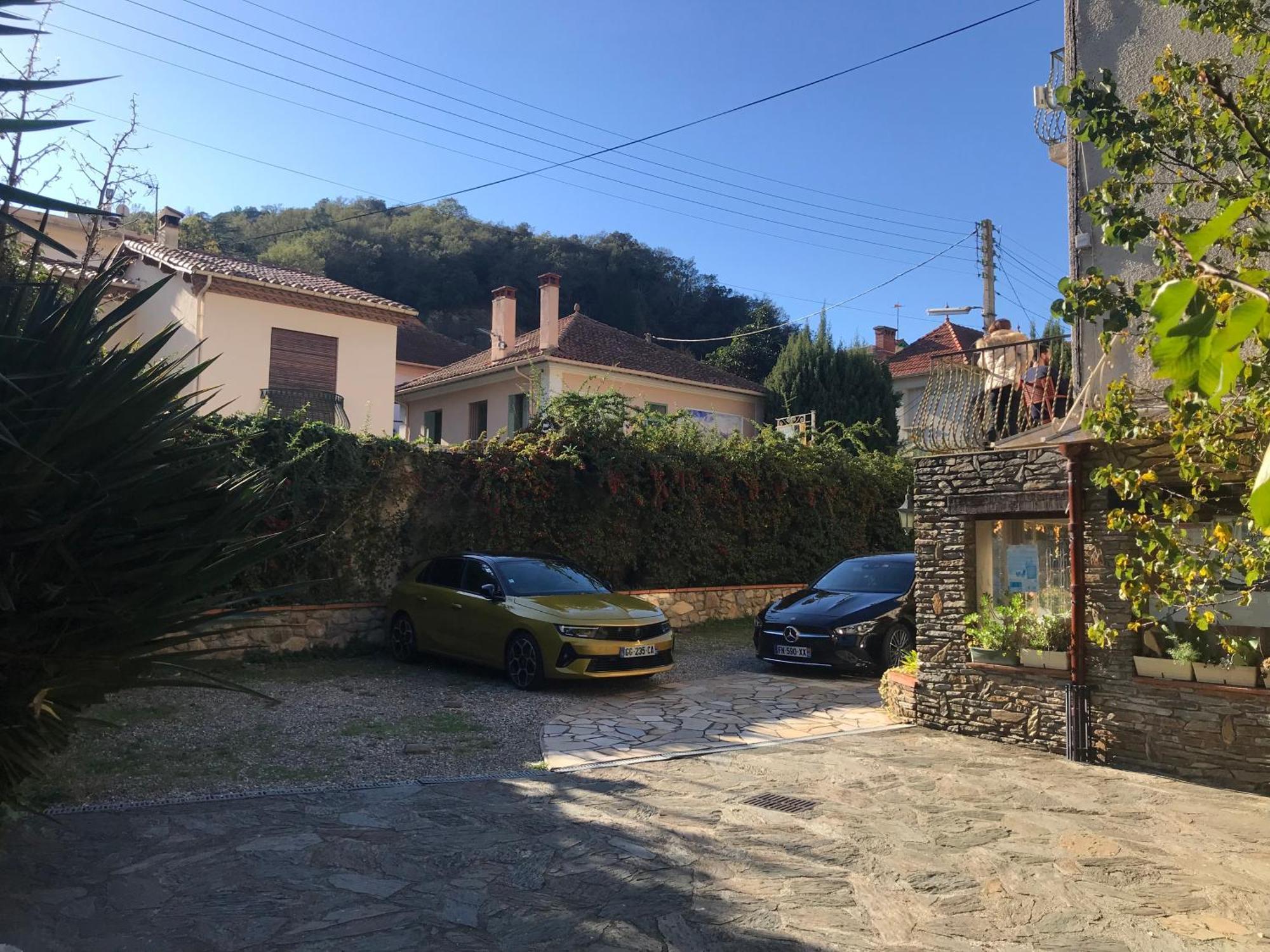 Hebergements A La Rive, Accueil Ouvert Tous Les Jours Jusqu'A 20H00 Dernier Delai, Depuis 30 Ans ! Reserver Ici Svp ! Merci ! Aucun Reglement A Distance Accepte, Paiement Par Cb, Especes, Cheque Ou Cheques-Vacances Imperativement A La Remise Des Clef Amelie-les-Bains-Palalda Ngoại thất bức ảnh